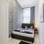 Apartman O Street 3 Bedroom Stylish Budapest