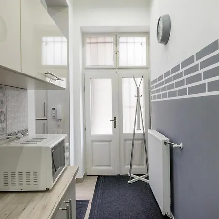 Apartment O Street 3 Bedroom Stylish *