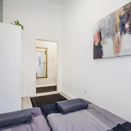 O Street 3 Bedroom Stylish * Budapest