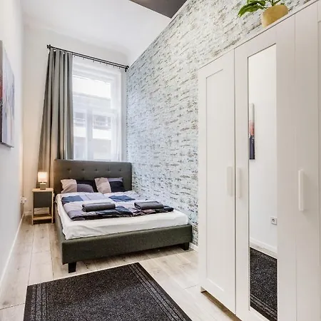 O Street 3 Bedroom Stylish Διαμέρισμα *