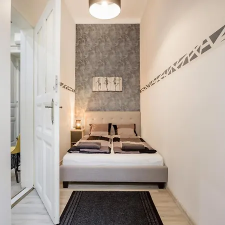 Apartment O Street 3 Bedroom Stylish *