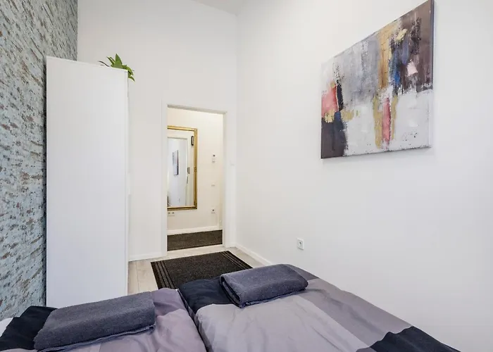 O Street 3 Bedroom Stylish * Будапешт