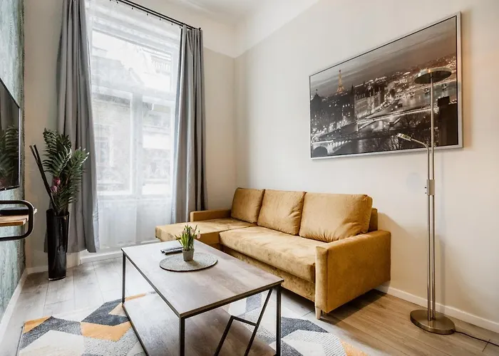 O Street 3 Bedroom Stylish Appartement
